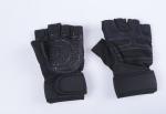 Gym Sports Protective Gear / Half Finger Glove For Dumbbell Exercise Weight