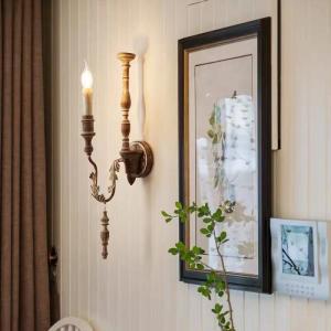 China Pastoral Retro Old Wood Art Wall Lamp Living Room Dining Room Bedroom Corridor Wedding Decoration factory