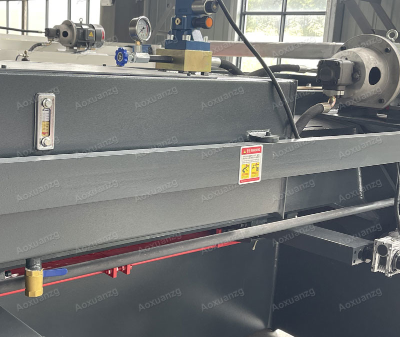 4*2500mm Cutting CNC Hydraulic Guliitine Shearing Machine With E21S Metal Plate Cutter