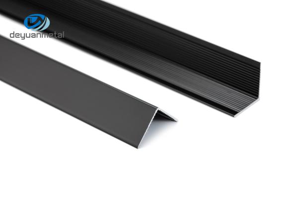 China 6063 Aluminium L Profiles Edging Protector 0.8-1.5mm Thickness factory