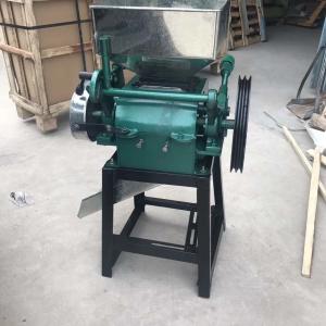 China High Capacity Industrial Peanut Crusher Machine Energy Saving 1 Year Warranty factory