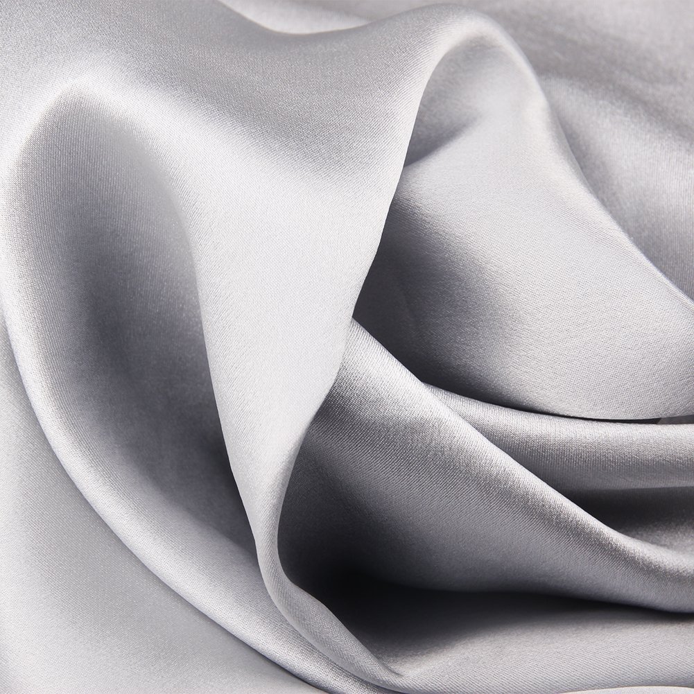 Bulk Purchase Super Soft Mulberry Silk Pillow Cases with Charming Character Pattern