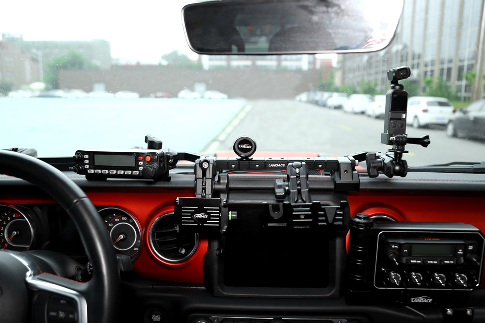 Black Anodizing Aluminum Guide Rail for Jeep Wrangler JL on Dashboard Fitting Position
