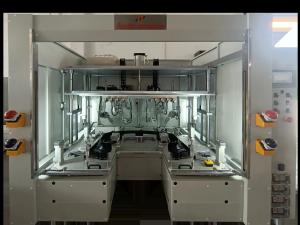China Ultrasonic Welding Machine For Car Liftgate Trim factory