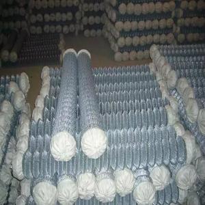 China 75mm chain link mesh fencing, hot dipped chain link mesh fencing factory