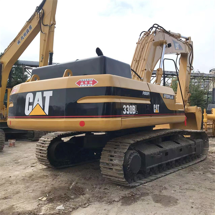 30 Ton Used CAT 330B Excavator Good Condition Earth-Moving Machinery with 165.5 KW Power