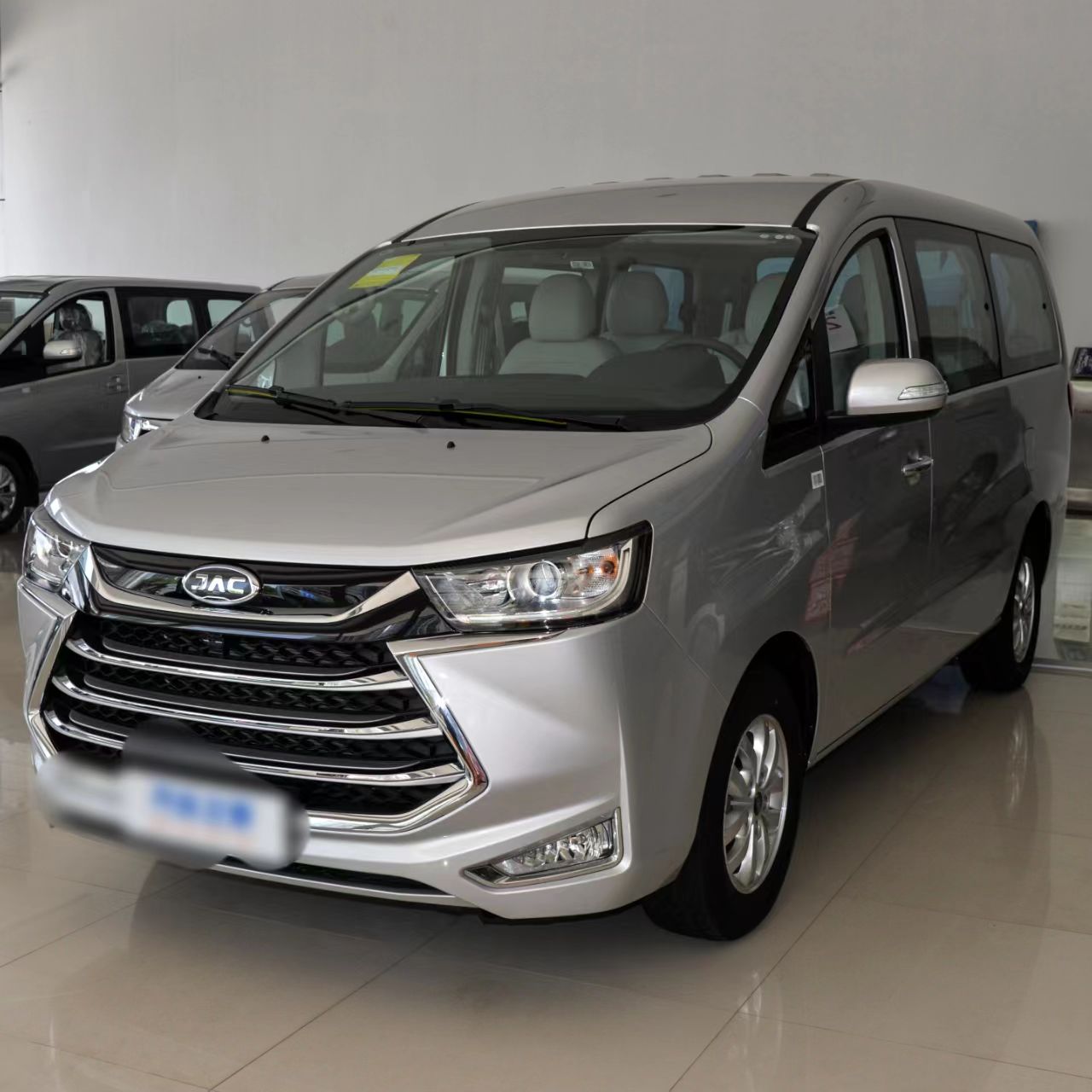 Made 2022 JAC M4 2.0L CNG Electric Steering Euro VI Middle-Large MPV 4 Doors 7 Seats