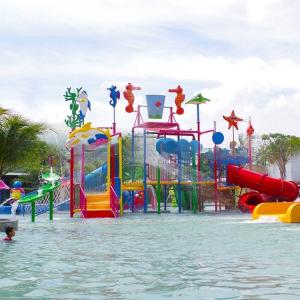 China Humanization Design Outdoor Playground And Splash Park Water Play Zone OEM factory