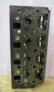 China Telescopic Material Handler 3114T Diesel Engine Cylinder Head 7e4213 factory