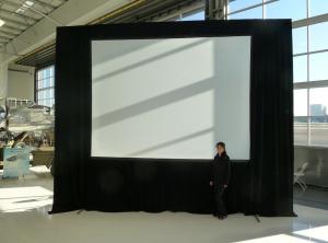 China 3D Fast Fold Projector Screen Outdoor Movie Quick Folding Frame Projection Screen With Drapes factory