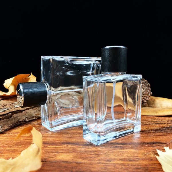 Wholesale Clrear 50ml 100ml Square Screw Cap Glass Perfume Spray Bottle With Packing