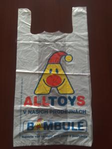 China 240+120*450mm 16mic Plastic T-Shirt Shopping Bag - 500/Case , HDPE Material factory