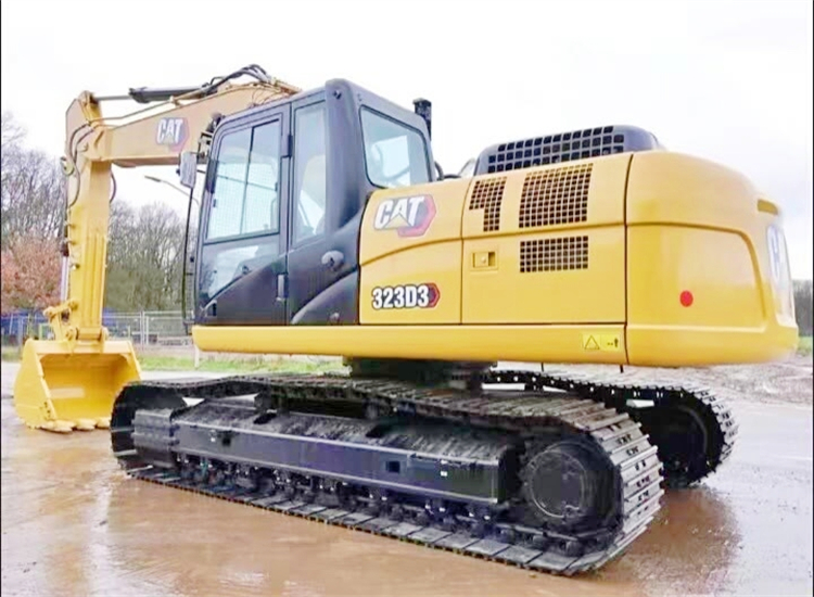 Original Japan Used CAT 323D Excavator in Good Condition with 1.2m3 Bucket Capacity