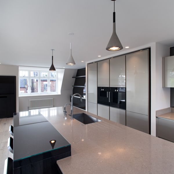 Ready To Assemble Handless Design Champagne High Gloss Acrylic Board German Kitchen Cabinet With Island