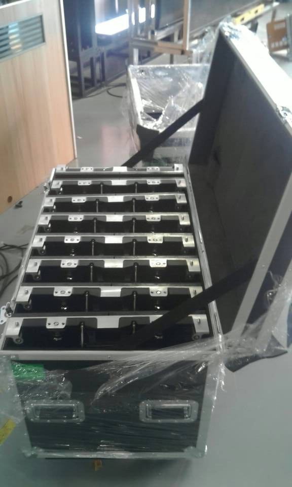 easy install Rental use die-casting LED display screen thin and light led screen
