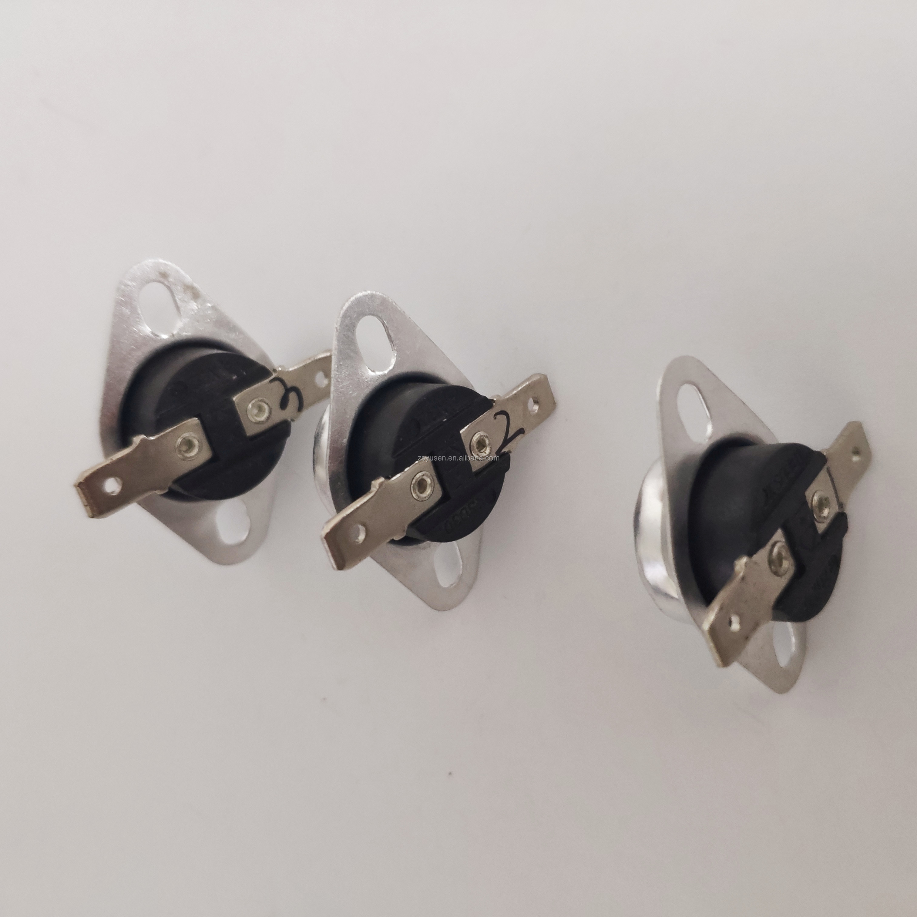 Efficiently Designed Voltage 250VAC Household Thermostat KSD 301 Switch for Water Heater