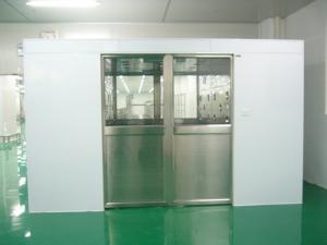 China Hidden Auto Cargo Tunnel Type Air Shower Clean Room With Double Leaf Sliding Doors factory