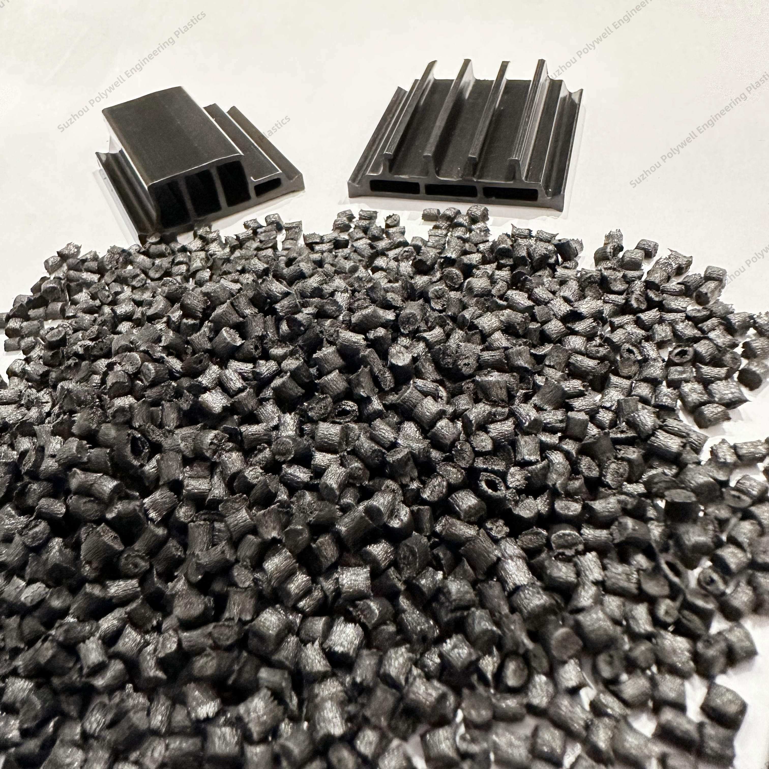 PA66GF25 Nylon Recycled Plastic Pellets Thermal Break Strip For Windows And Doors