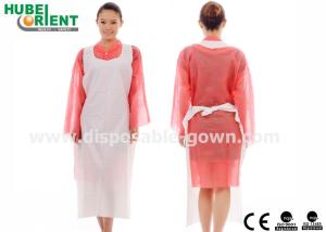 China 0.08mm Polythene Disposable Plastic Apron With Smooth Surface factory