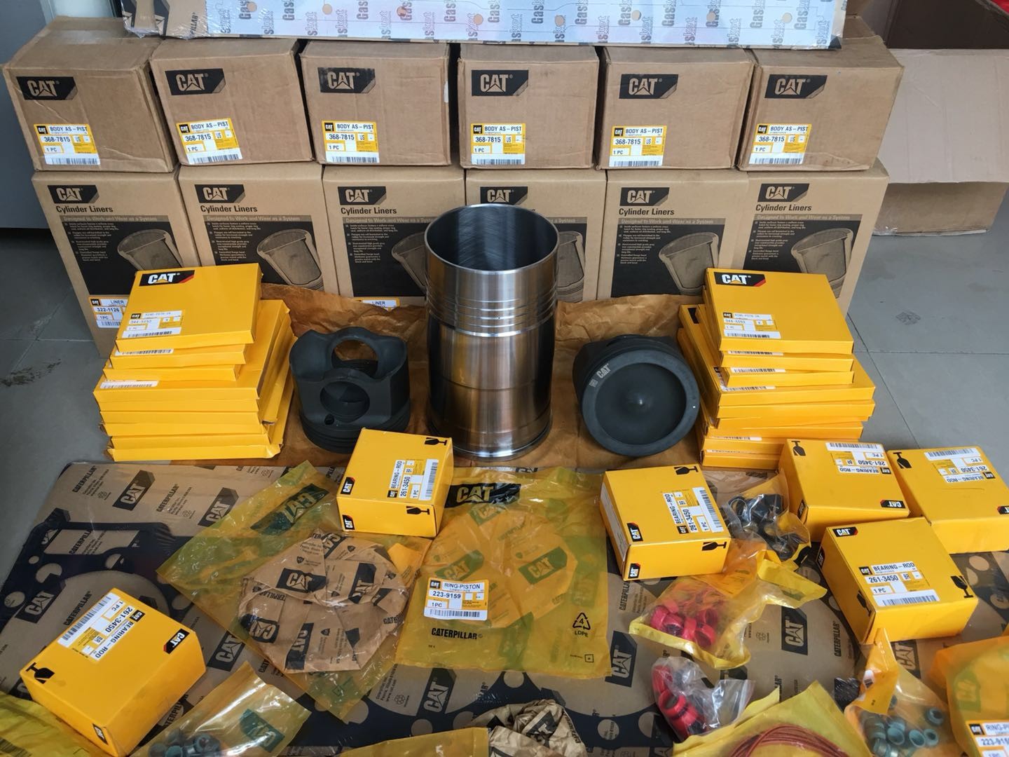 Pump assembly D9T Hydraulic Pump FH125 Piston Pump CS-64B Motor Pump 936E Main Pump