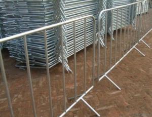 China Crowd control barriers They are fully Hot Dipped Galvanized after welding. Hot dipped galvanized crowd control barriers factory