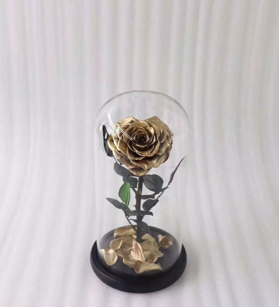 Never fade gold dipped heart shape real preserved gold rose in glass