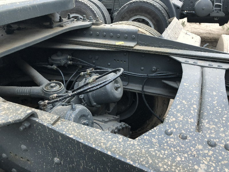 Chinese Brand Great Condition 10 Wheels 10 Tyres Euro III Heavy Duty 420HP Tractor Head Tractor Truck Trailer Head in Stock