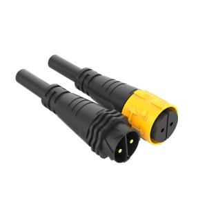 China Self Locking Waterproof Male Female Power Connector Injection Molded LED Plant Light factory