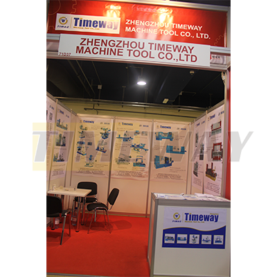 UTMK320 CNC Tool Milling Machine Professional Precise Table Travel 750x320mm