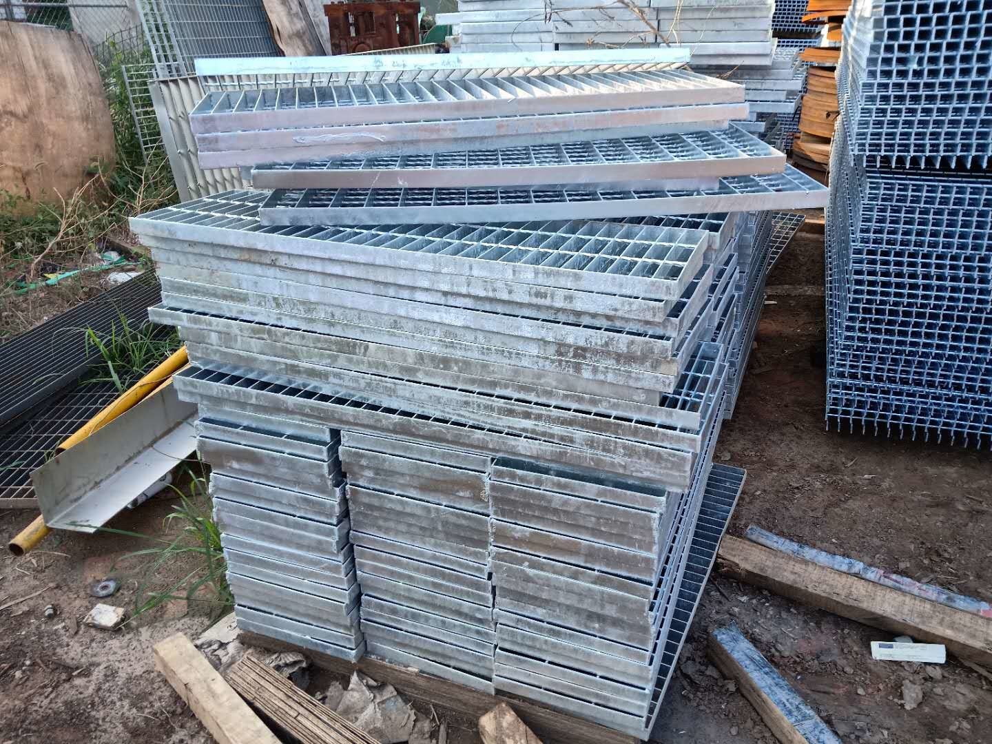 HDG Flat Bar G303/30/100 Industrial Steel Grating