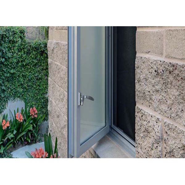 China Single Glazed Glass Custom Aluminium Windows PVDF Finished With Hardware factory