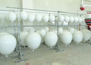 China Customized Smooth Surface Balloon Fiberglass Statue Glossy White Color Painting factory
