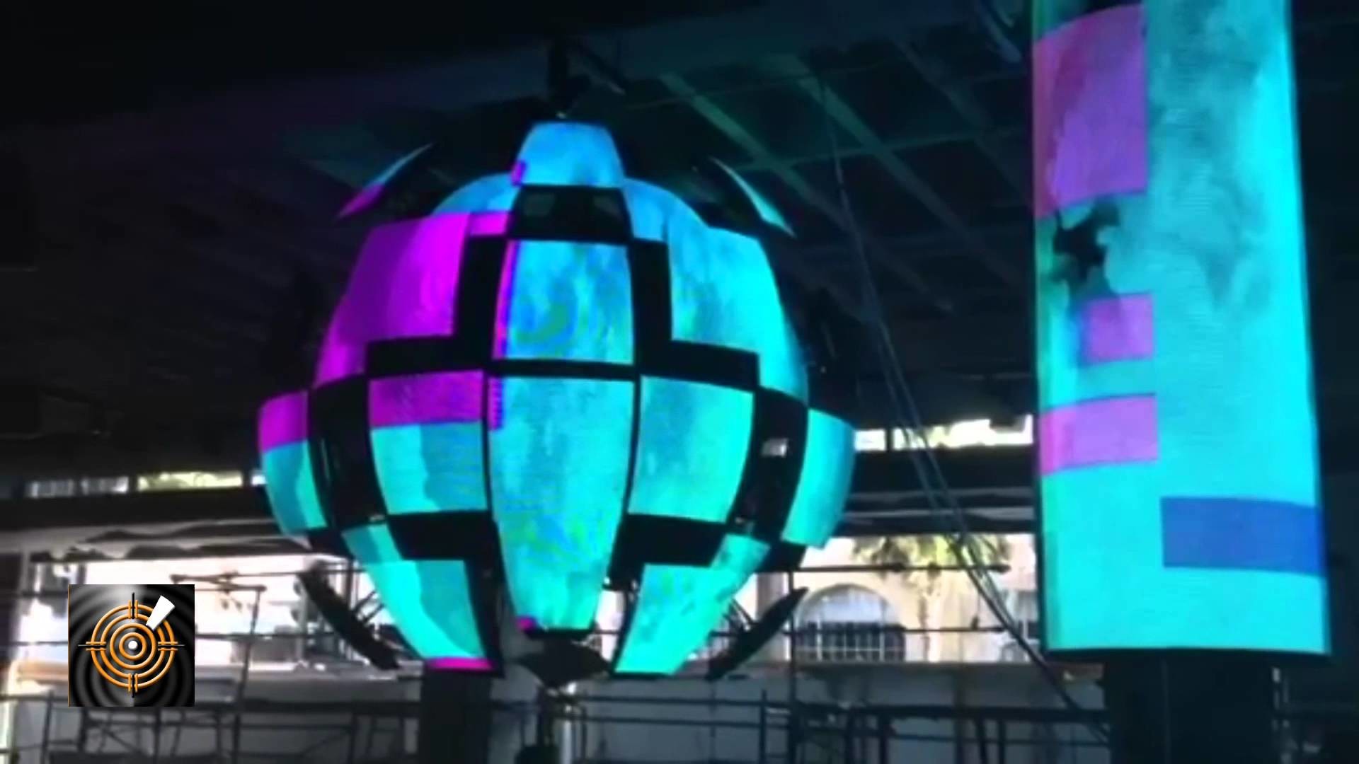 High Definition Led Screen Ball , P4 SMD Full Color Curved Led Display