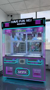 China 2 Players Arcade Claw Crane Machine Doll Catcher Machine 200W For Shopping Malls factory
