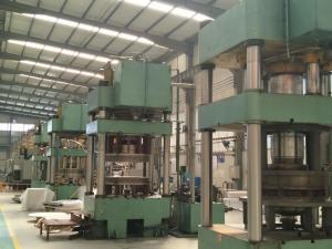 China 500 Ton Hydraulic Press Brake Machine For Milk Tank Head Dish End Making factory