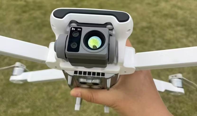 Industrial Thermal Solution: FOVA X8 Drone w/ 30.7° DFOV, 5m-∞ Focus, Medical Palette