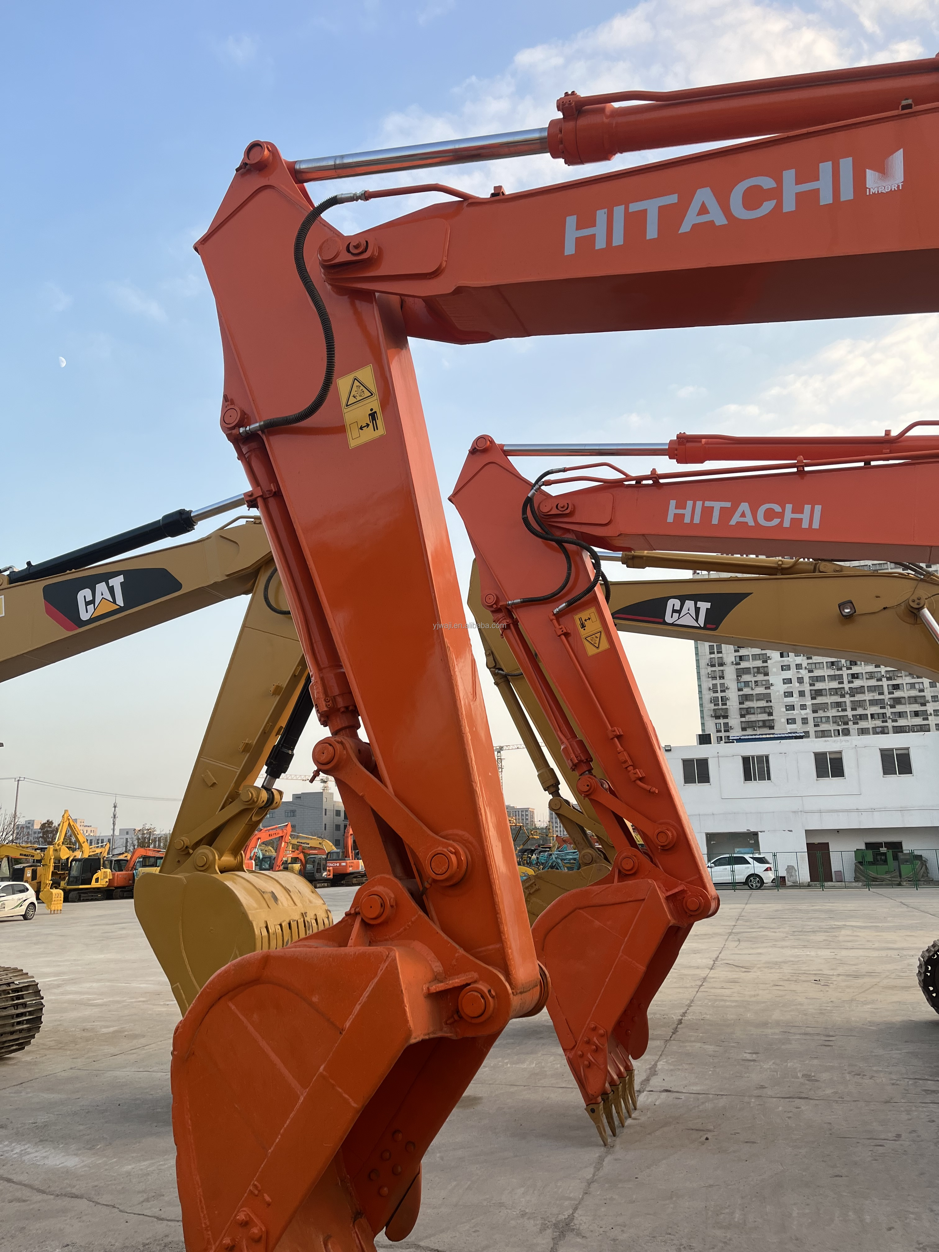 Used Hitachi excavators ZX200 ZX130 ZX60 ZX70 ZX130/Secondhand excavators construction machinery