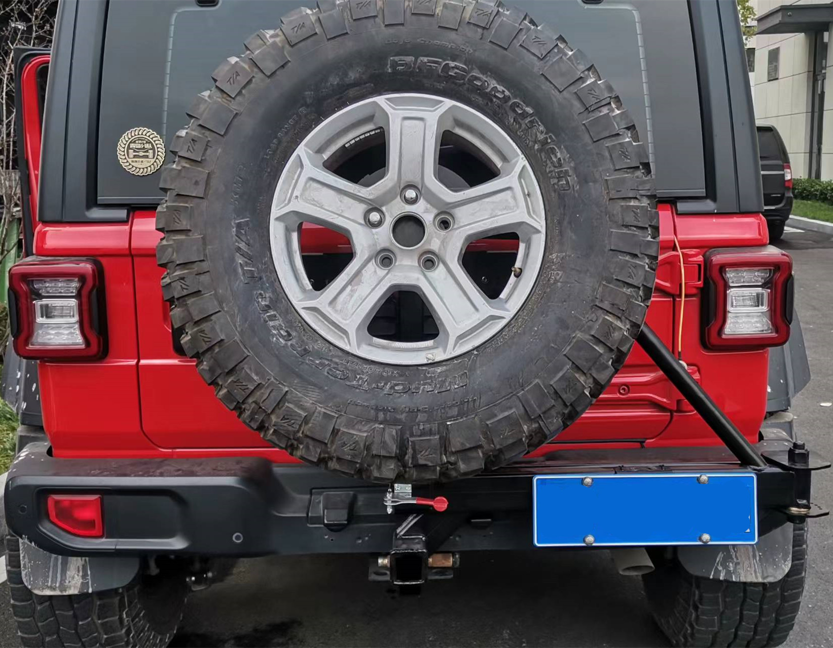 Off-Road Universal Car Fitment Custom Metal Fabrication Spare Wheel Carrier High-