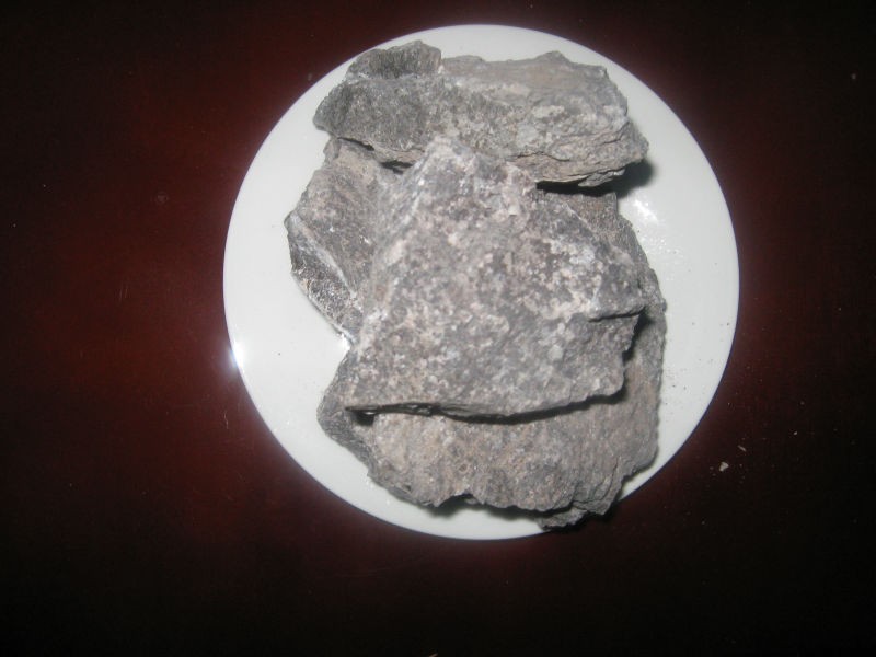 Customized Size CaO Pre-melting Refining Slag for Chemical Industry 38-42% Al2O3