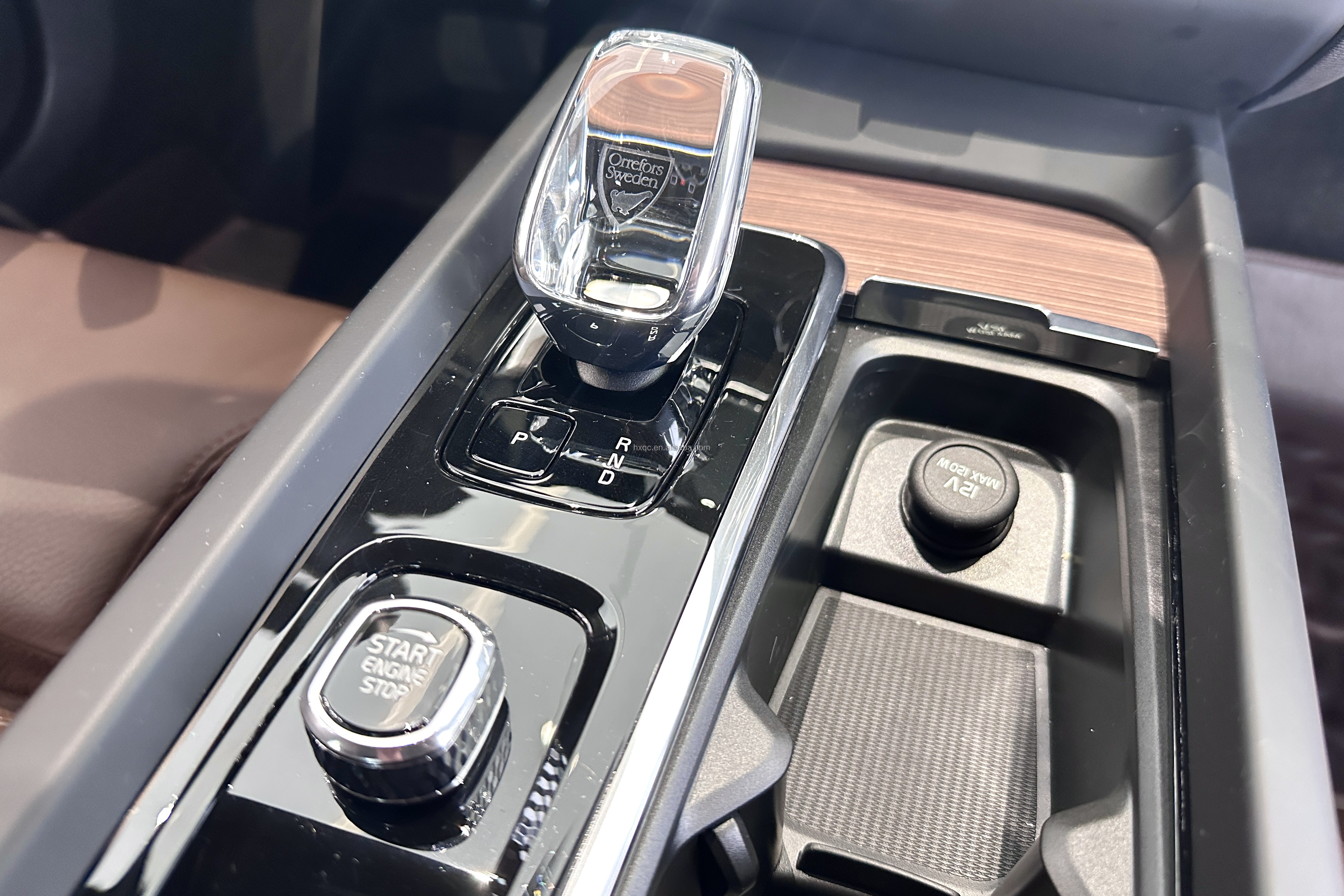 Long Range and High Speed 2023 vol-vo S60 Plug-in Hybrid Electric Vehicle for Transportation