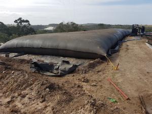 China 1.8m Cylinder Height Geotextile Dewatering Tubes Customized Design factory