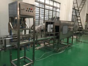 China 200bph 2 Heads QGF-300 Water Bottles Filling Machine factory