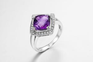 China AAA 925 Silver Gemstone Rings With Amethyst Stone 4.1g factory