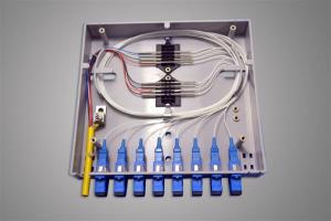 China Small Compact Wall Mounted Fiber Optic Terminal Box For Local Area Netwoks factory