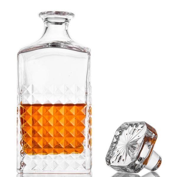 Unique Factory High Quality Lead Free Crystal Diamond Decanter drinking Whiskey Glasses Decanter Set