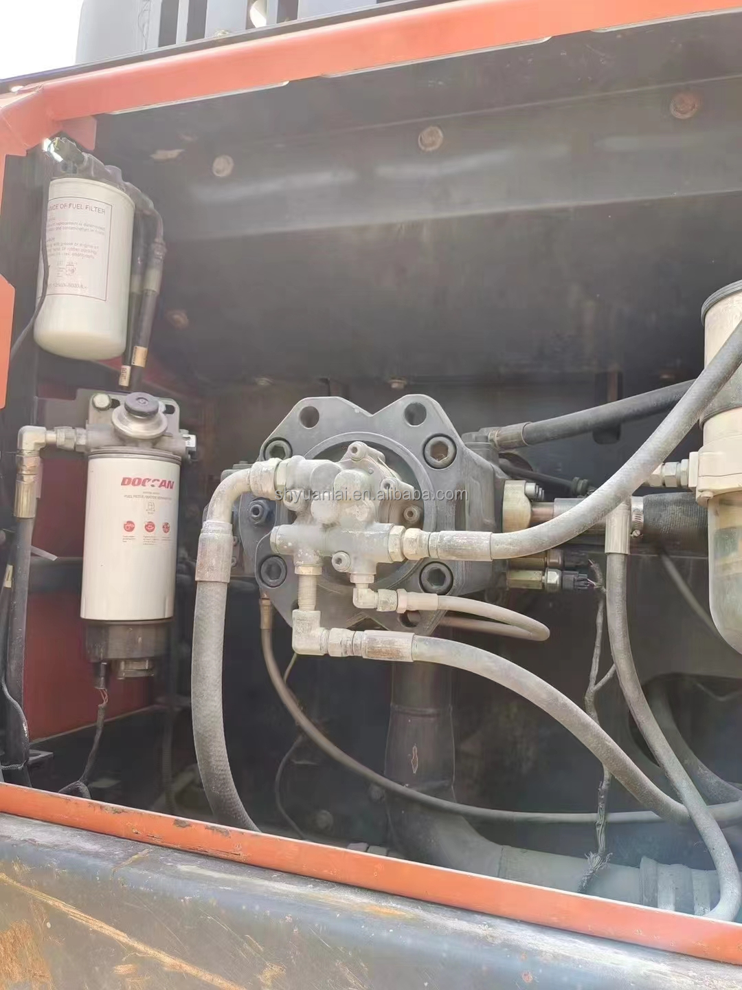 Korean Doosan 380 Excavator Original Hydraulic Valve 38 Ton Second-Hand and Selling Well