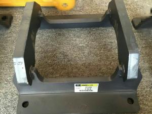 China China excavator spare parts KOMATSU PC200 track link guard track chain guard factory