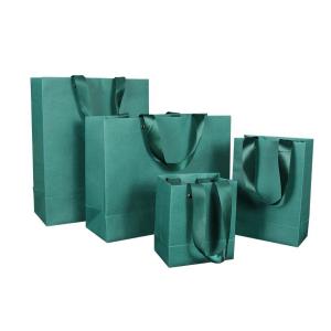 China Gift Packaging White Cardboard Paper Bag with Handle Custom Order Accepted factory