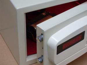 China Secure Laptop Size Hotel Room Safe Box with Digital Keypad Lock Beige 301-400mm Depth factory