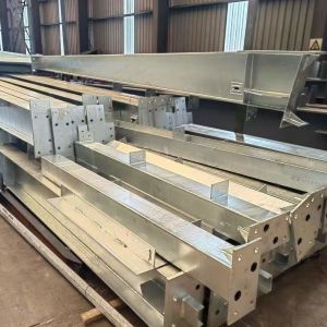 Bolt Connection Steel Prefabricated Houses Q355B Prefab Metal Houses